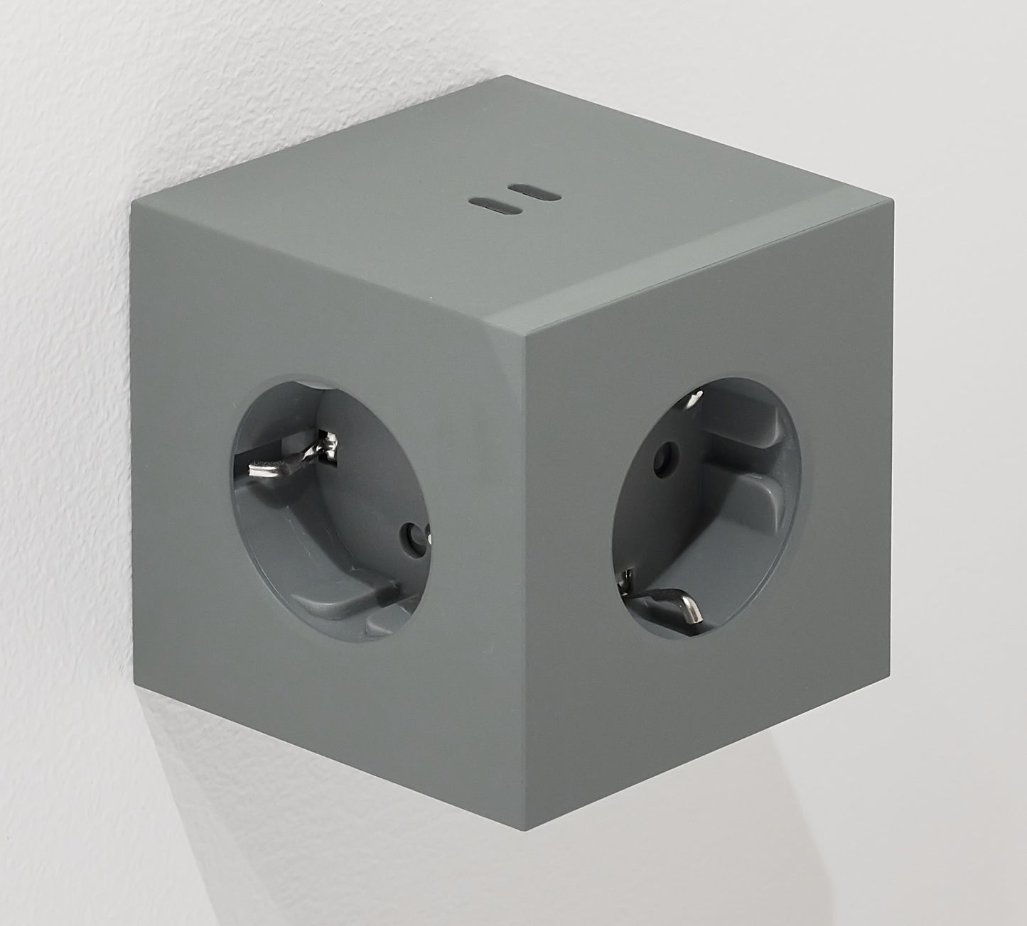 AVolt - Design Socket extender & USB C Charger