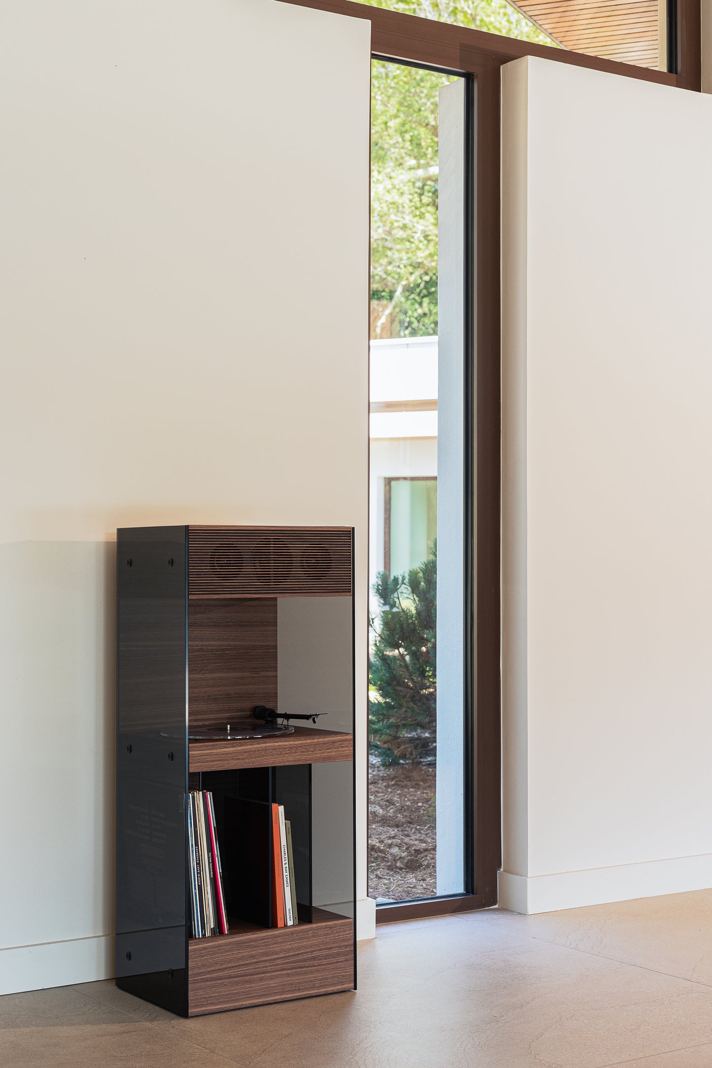 PR Alta – Integrated Hi-Fi Speaker System with Turntable