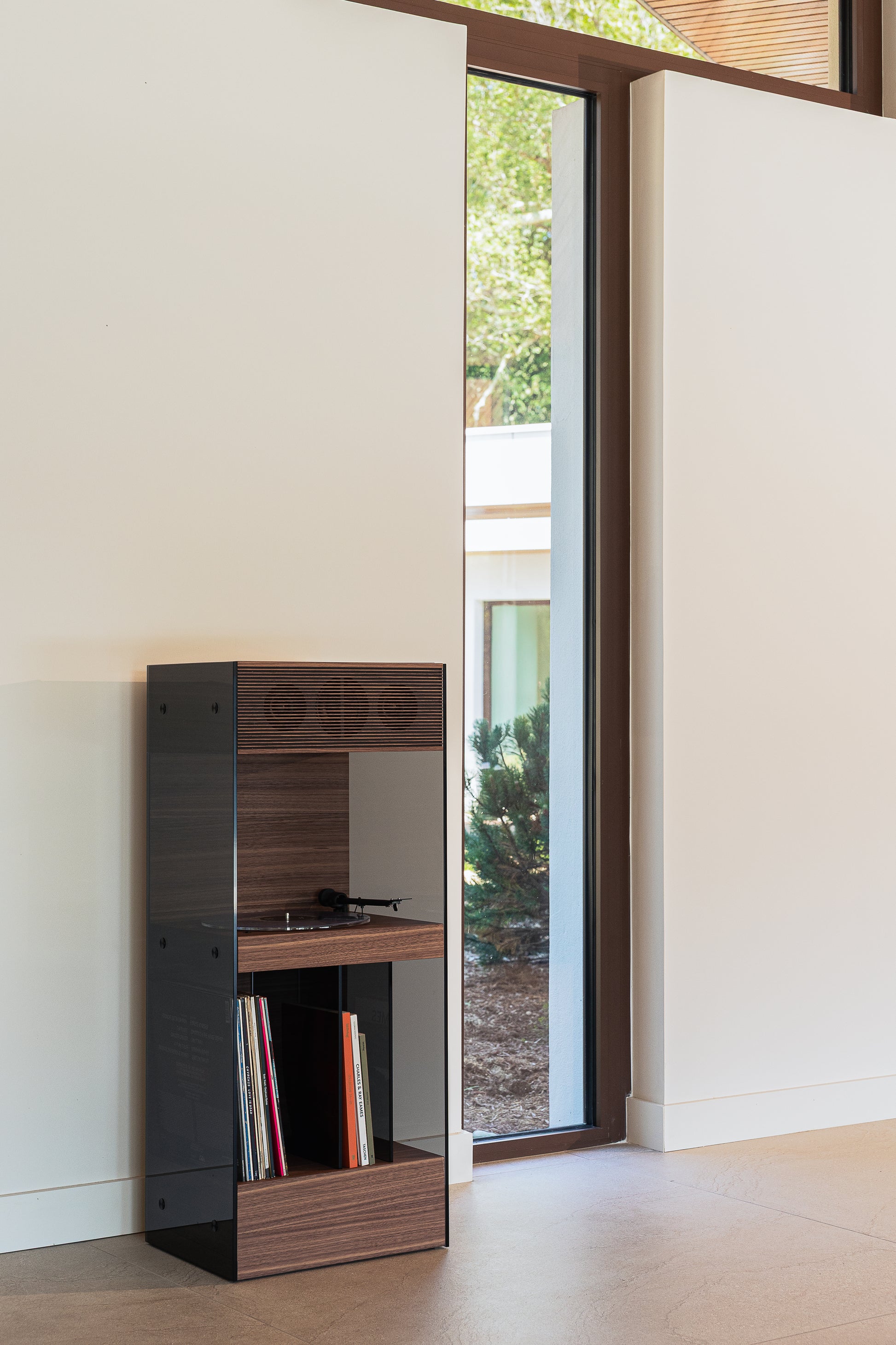 PR Alta – Integrated Hi-Fi Speaker System with Turntable